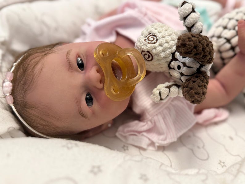 Reborn silicone baby (with bottle feeding system)